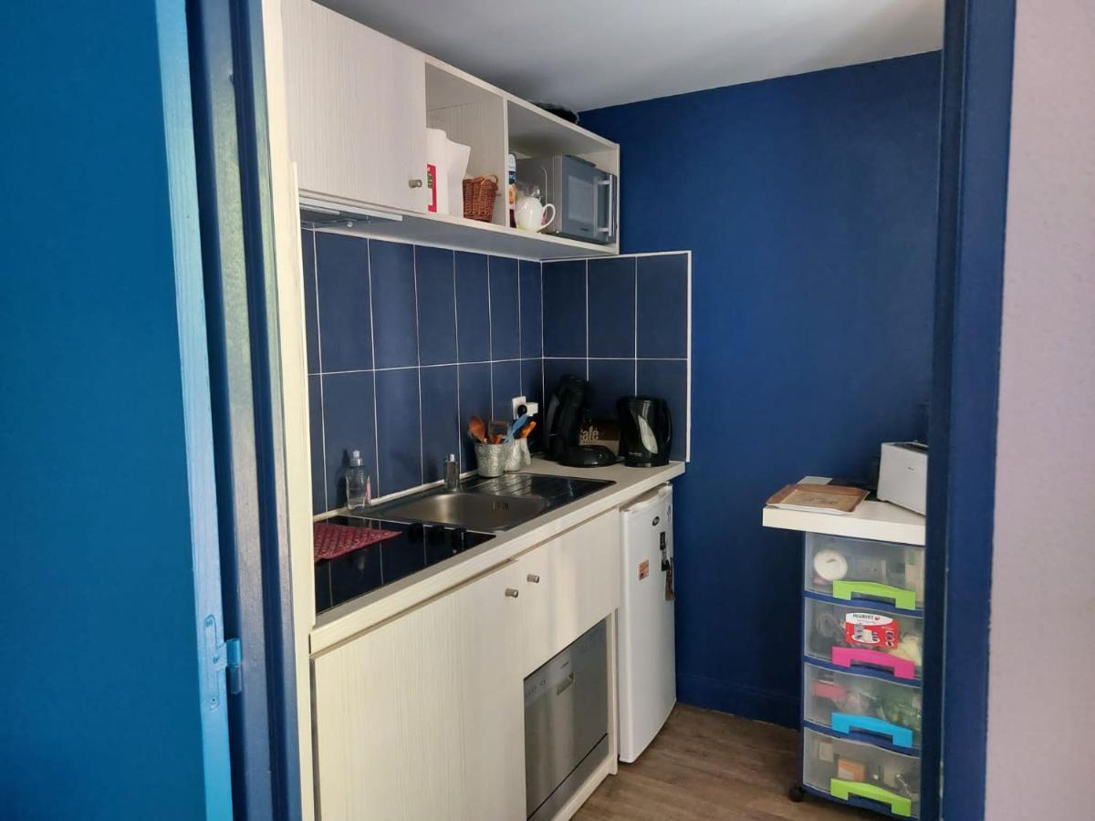 Aux Abords Du Lac Apartment